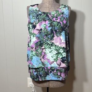 DG2 NWT Womens Petite Large PL Navy and Floral Sleeveless Blouse Stretchy
